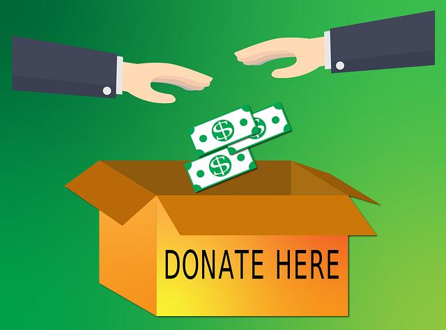 Darovací smlouva: Jak darovat majetek bez rizika?