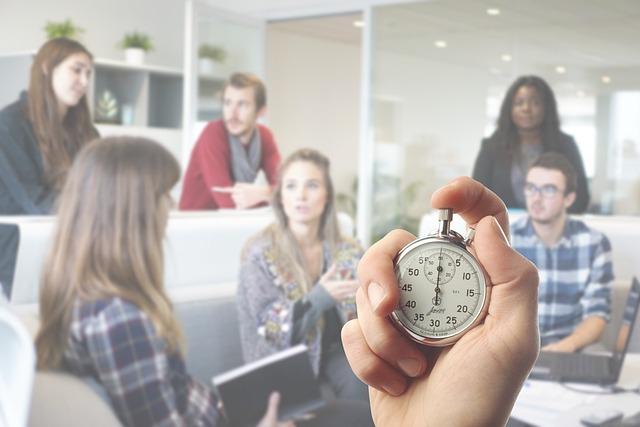 Jak efektivně rozvrhnout pracovní dobu při online práci